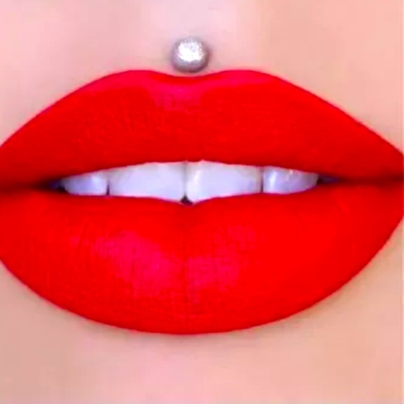 NIB - Jeffree Star Velour Liquid Lipstick - Redrum - Picture 1 of 3